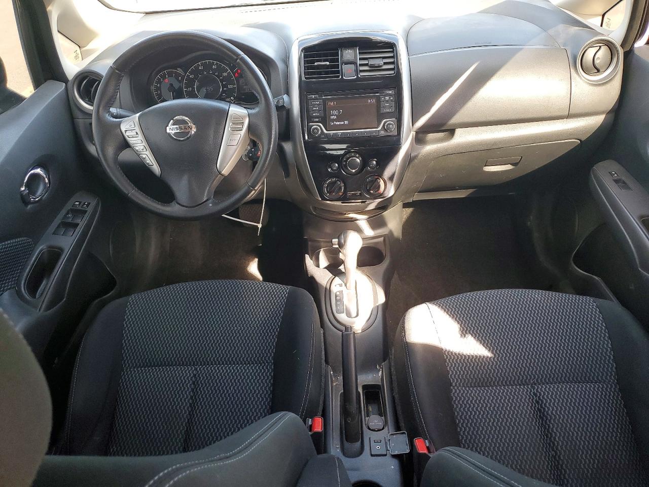 Nissan Versa Sv