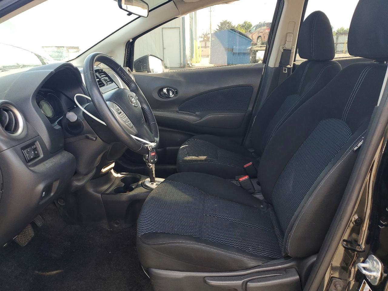 Nissan Versa Sv