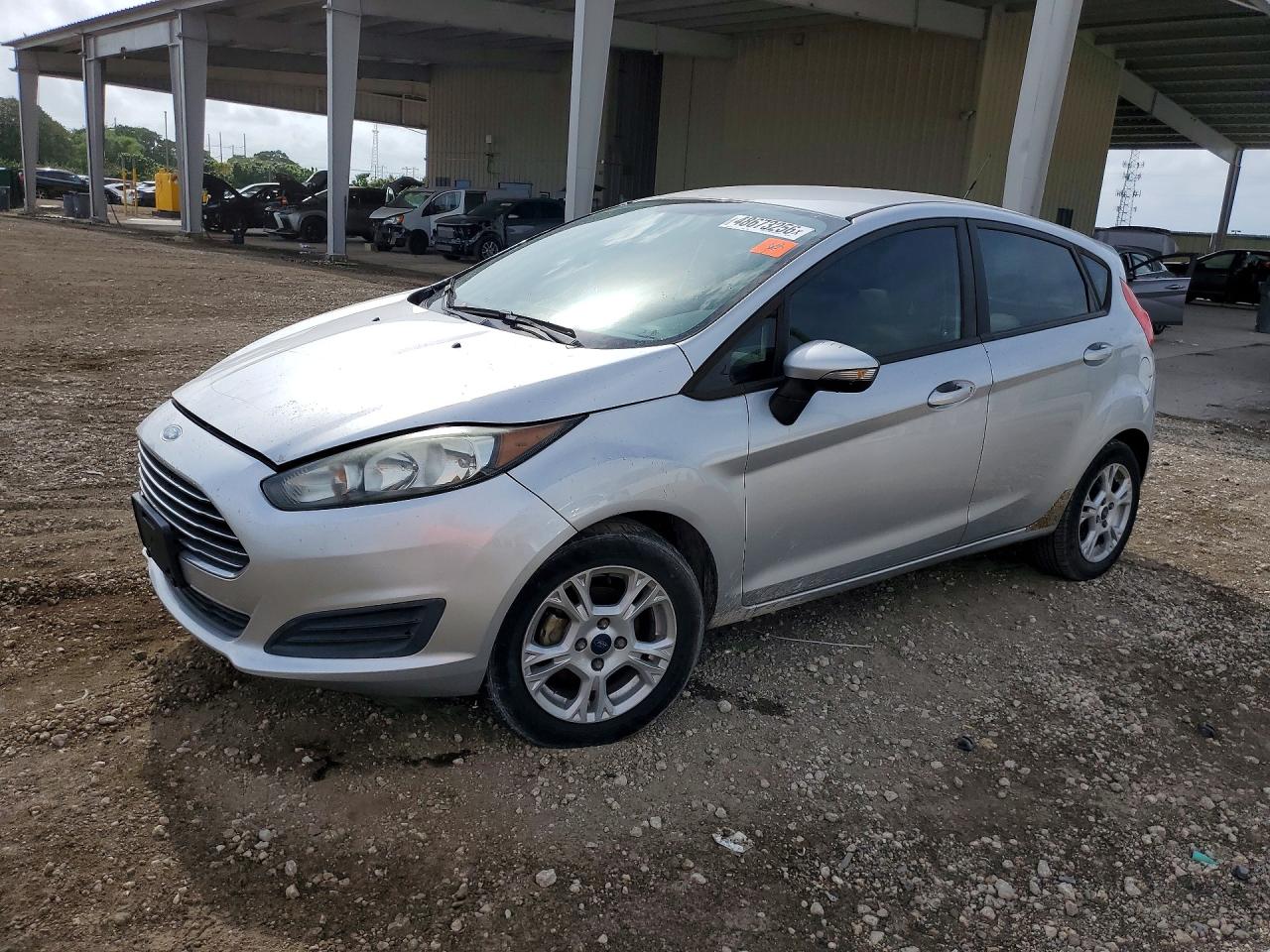 Salvage Ford Fiesta Image