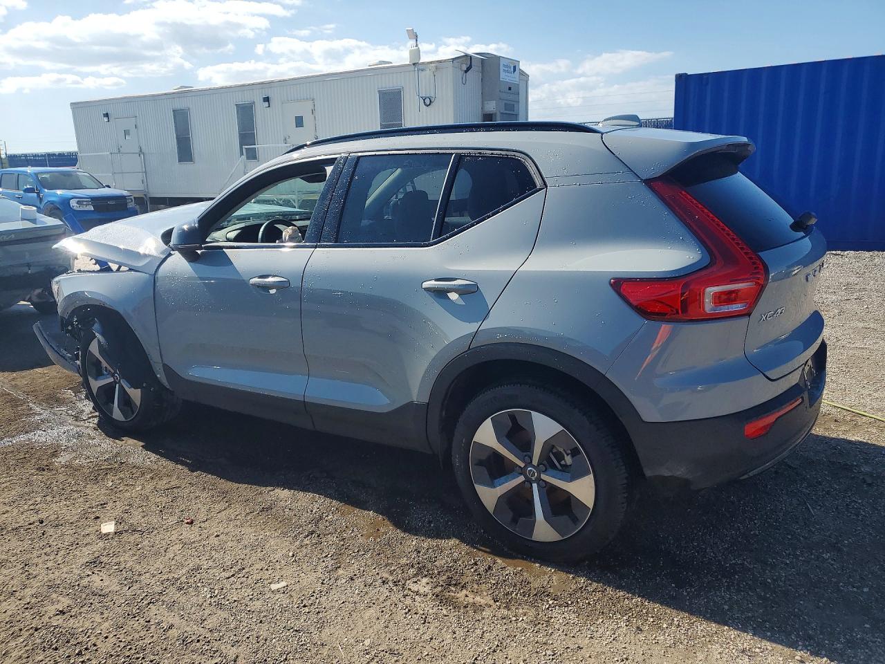 Volvo XC40 Plus