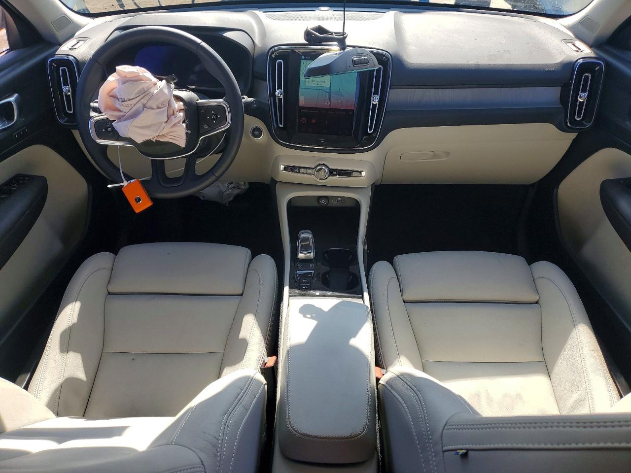 Volvo XC40 Plus