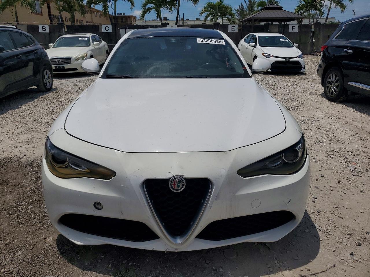 Alfa Romeo Giulia Q4