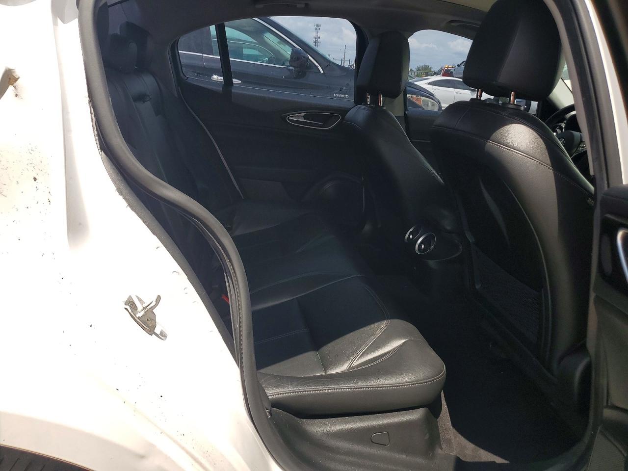 Alfa Romeo Giulia Q4