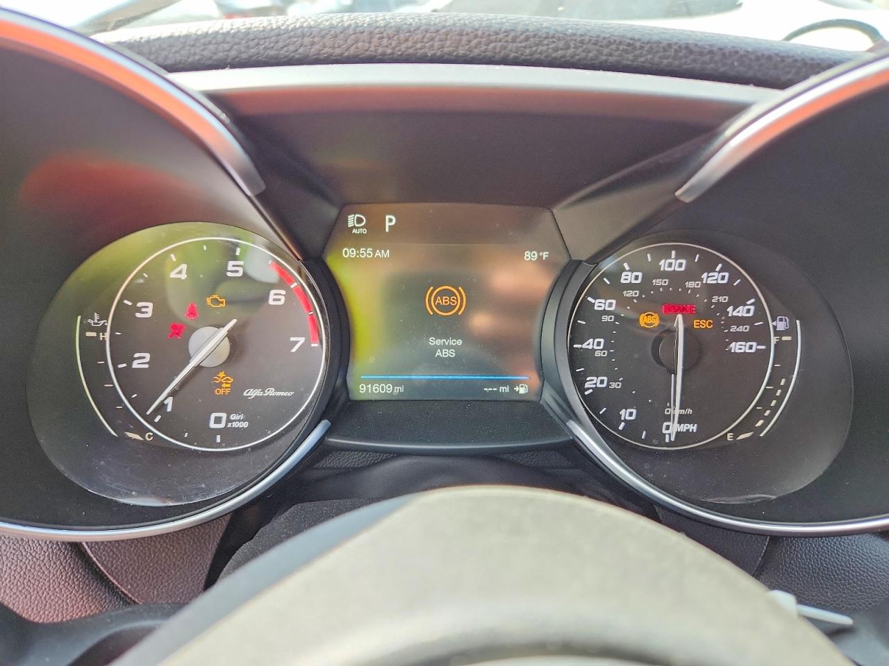 Alfa Romeo Giulia Q4
