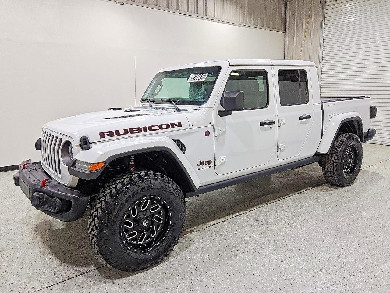 Salvage Jeep Gladiator Image