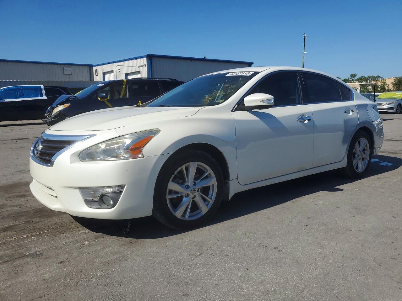 Salvage Nissan Altima Image