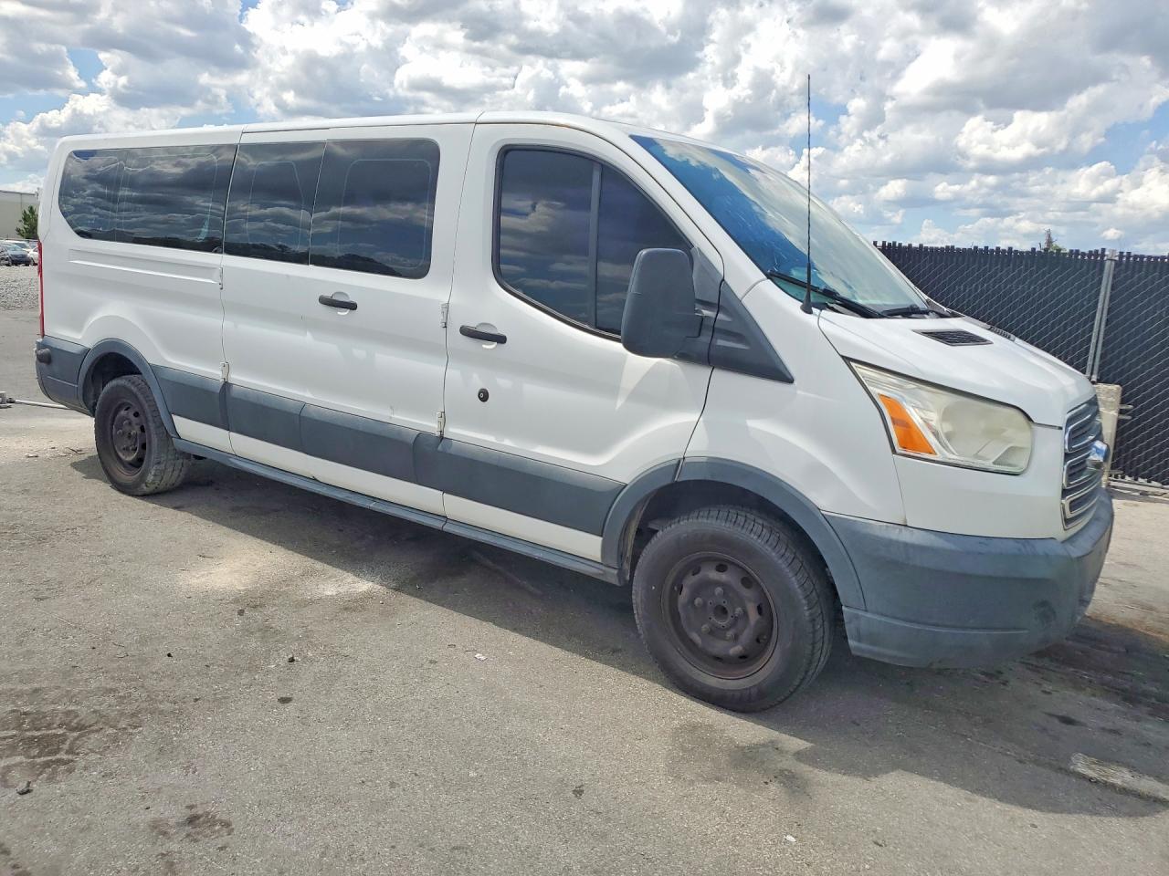 Ford Transit T-350