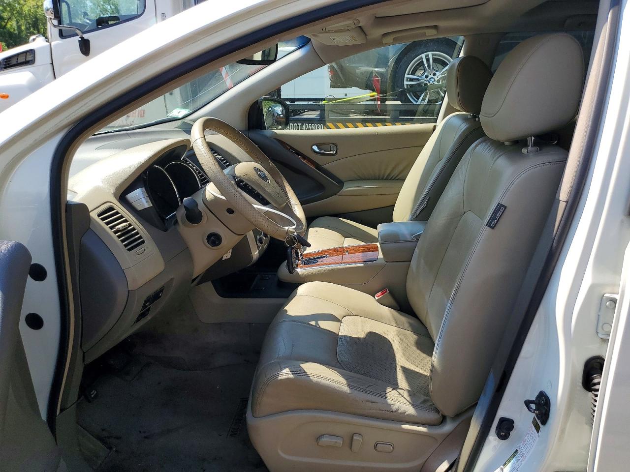 Nissan Murano S