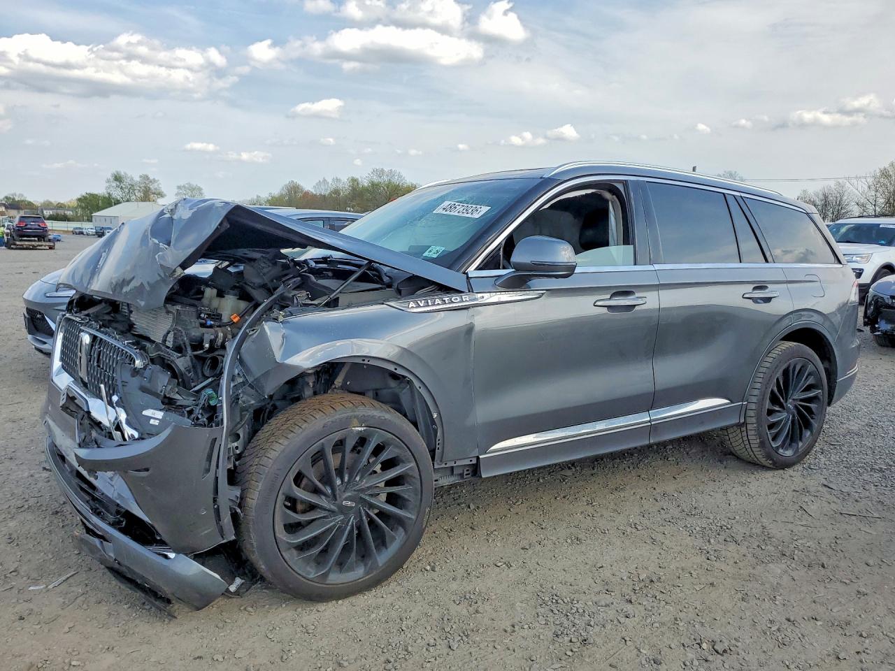 Salvage Lincoln Aviator Image