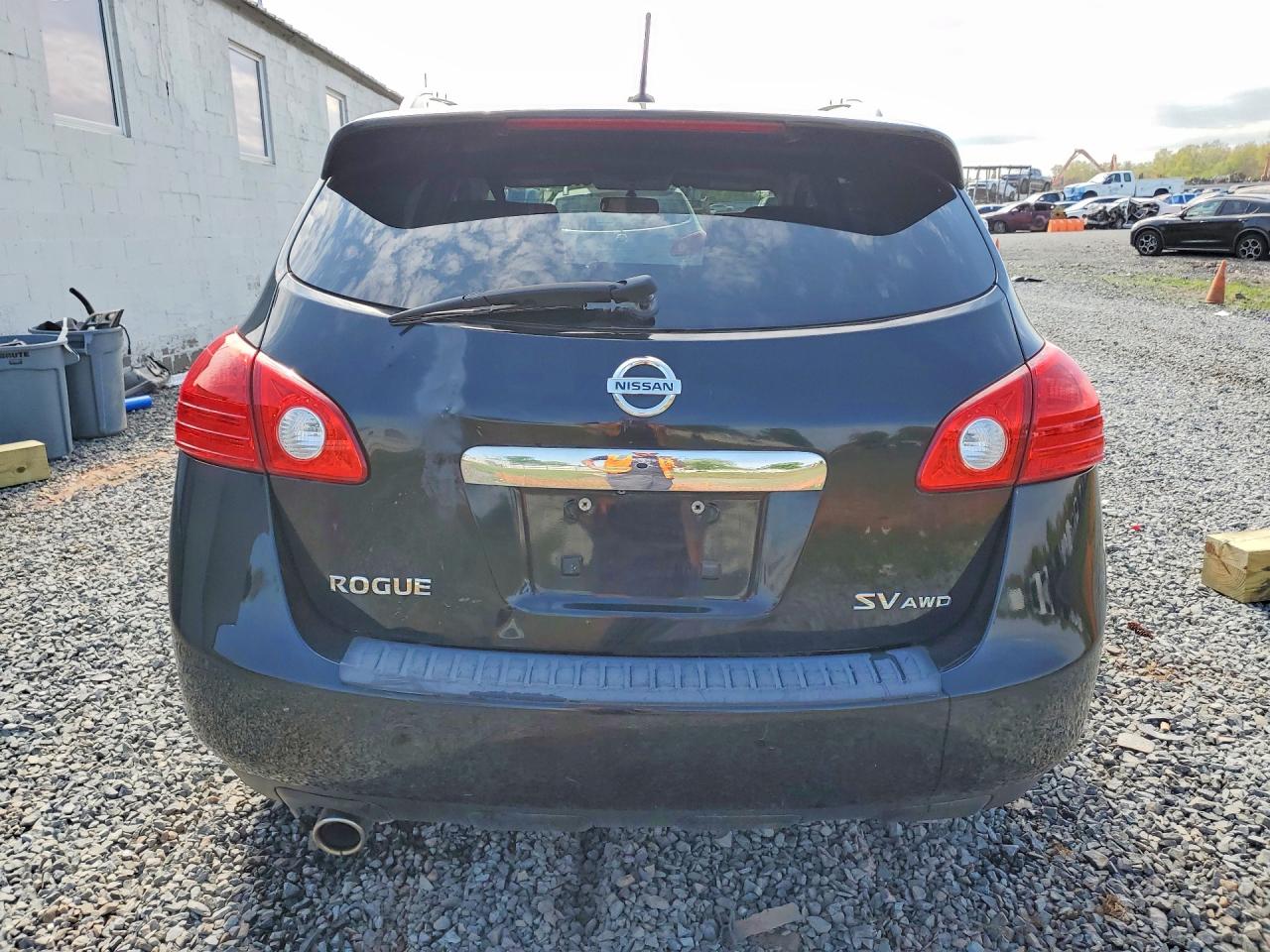 Nissan Rogue S