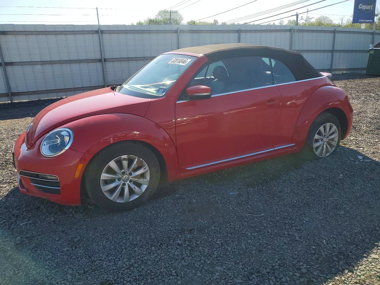 Salvage Volkswagen Beetle Image