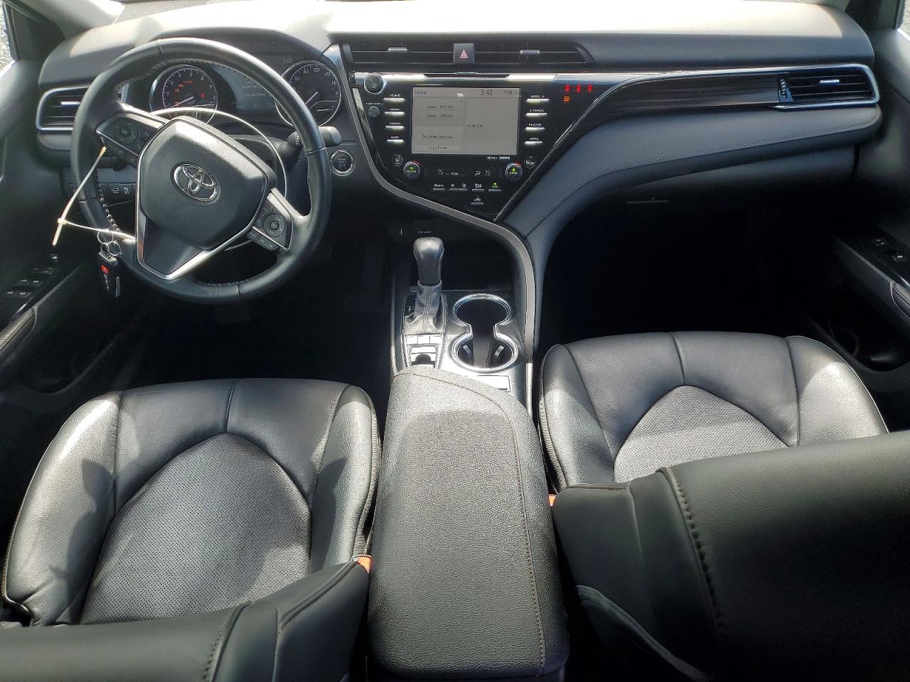Toyota Camry Xle