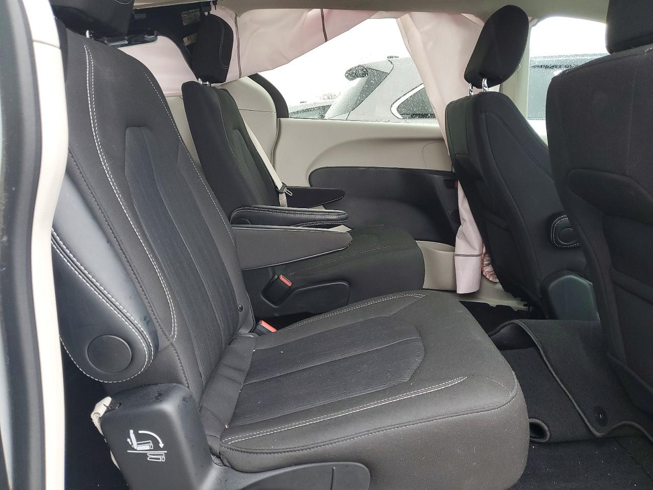 Chrysler Minivan Lx