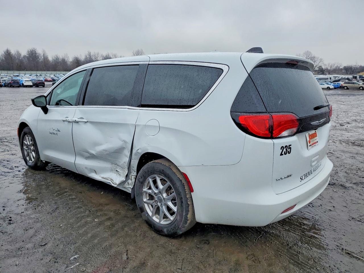 Chrysler Minivan Lx