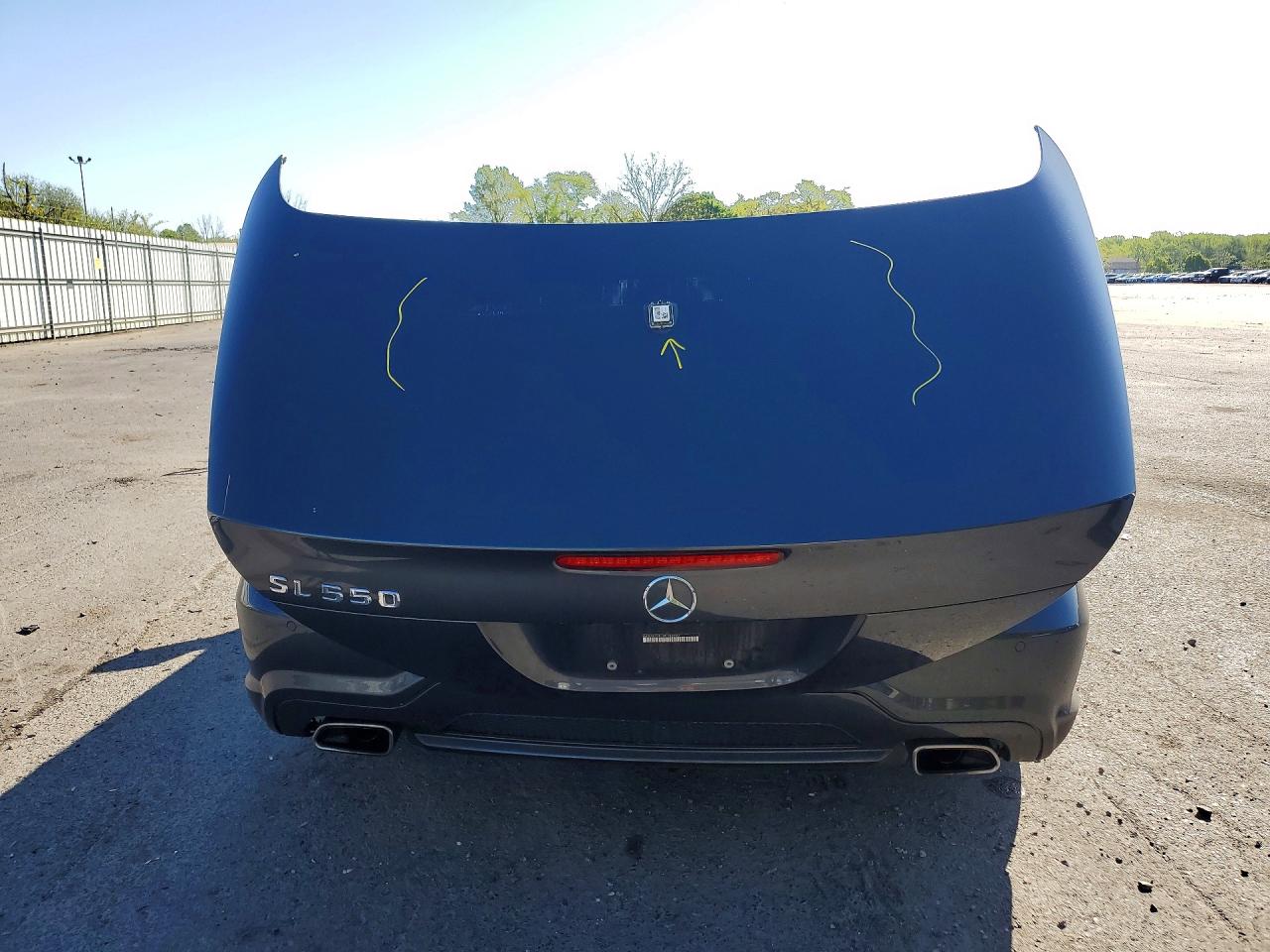 Mercedes-Benz S-Class 550