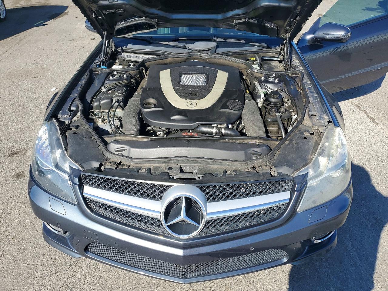 Mercedes-Benz S-Class 550