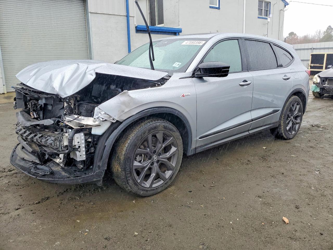 Salvage Acura MDX Image