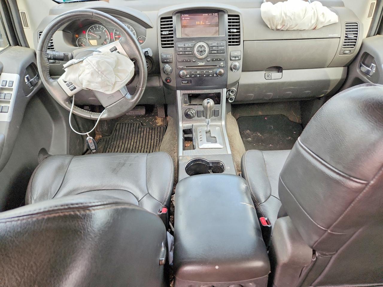 Nissan Pathfinder S