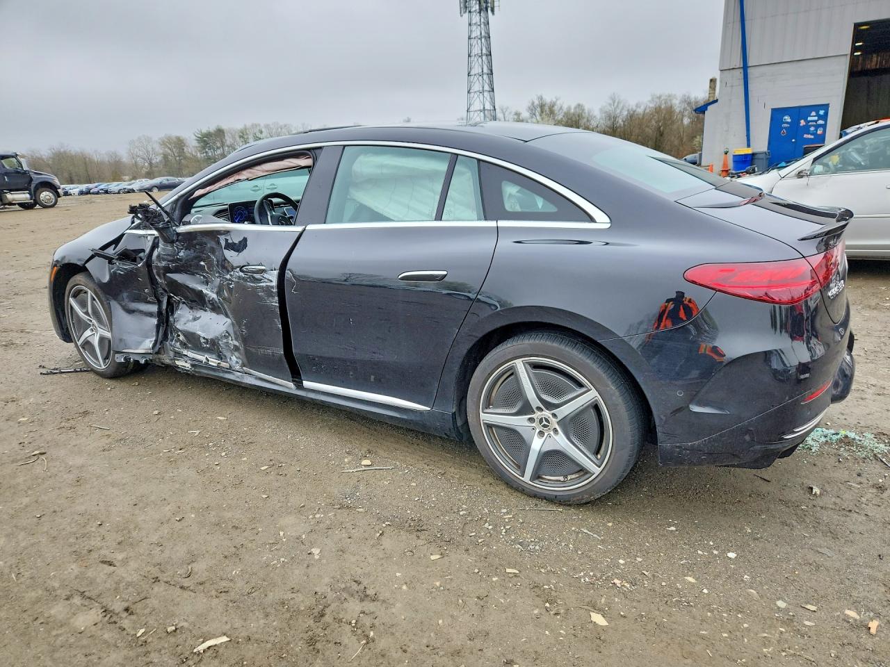 Mercedes-Benz EQE 350 4matic