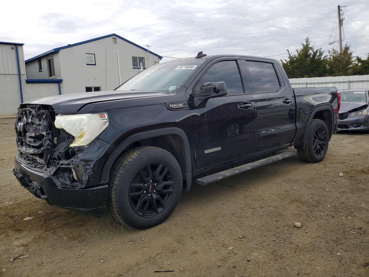 Salvage GMC Sierra Image