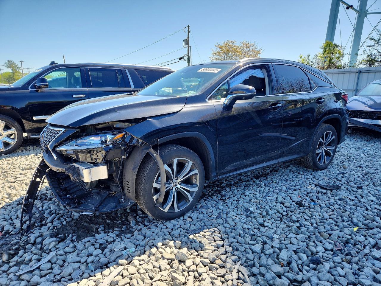 Salvage Lexus RX Image