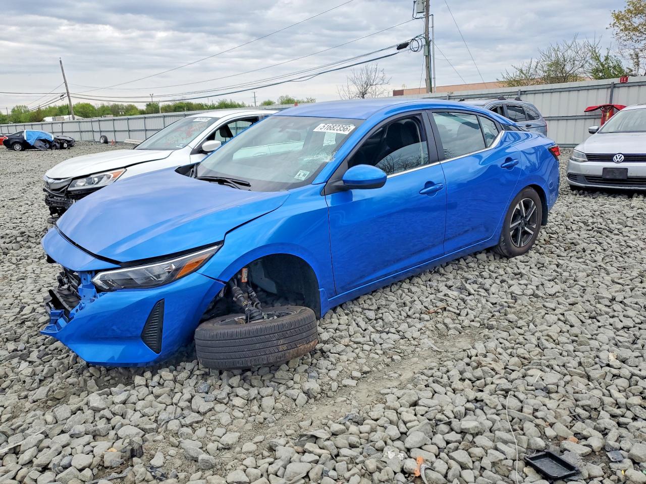 Salvage Nissan Sentra Image