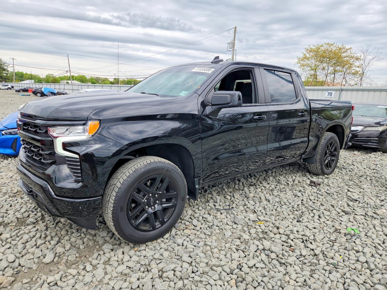 Salvage Chevrolet Silverado Image