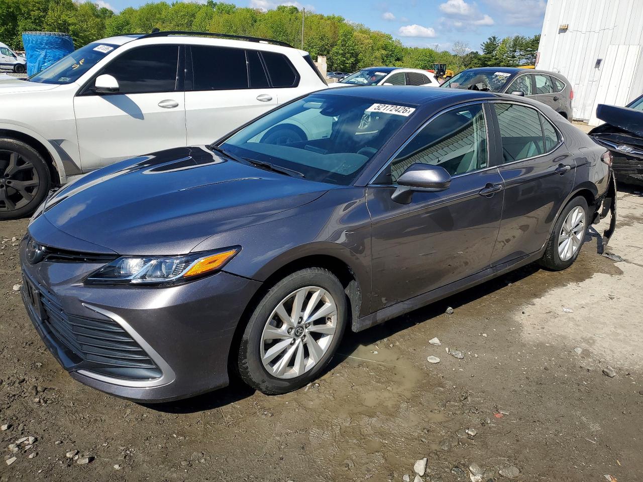 Salvage Toyota Camry Image