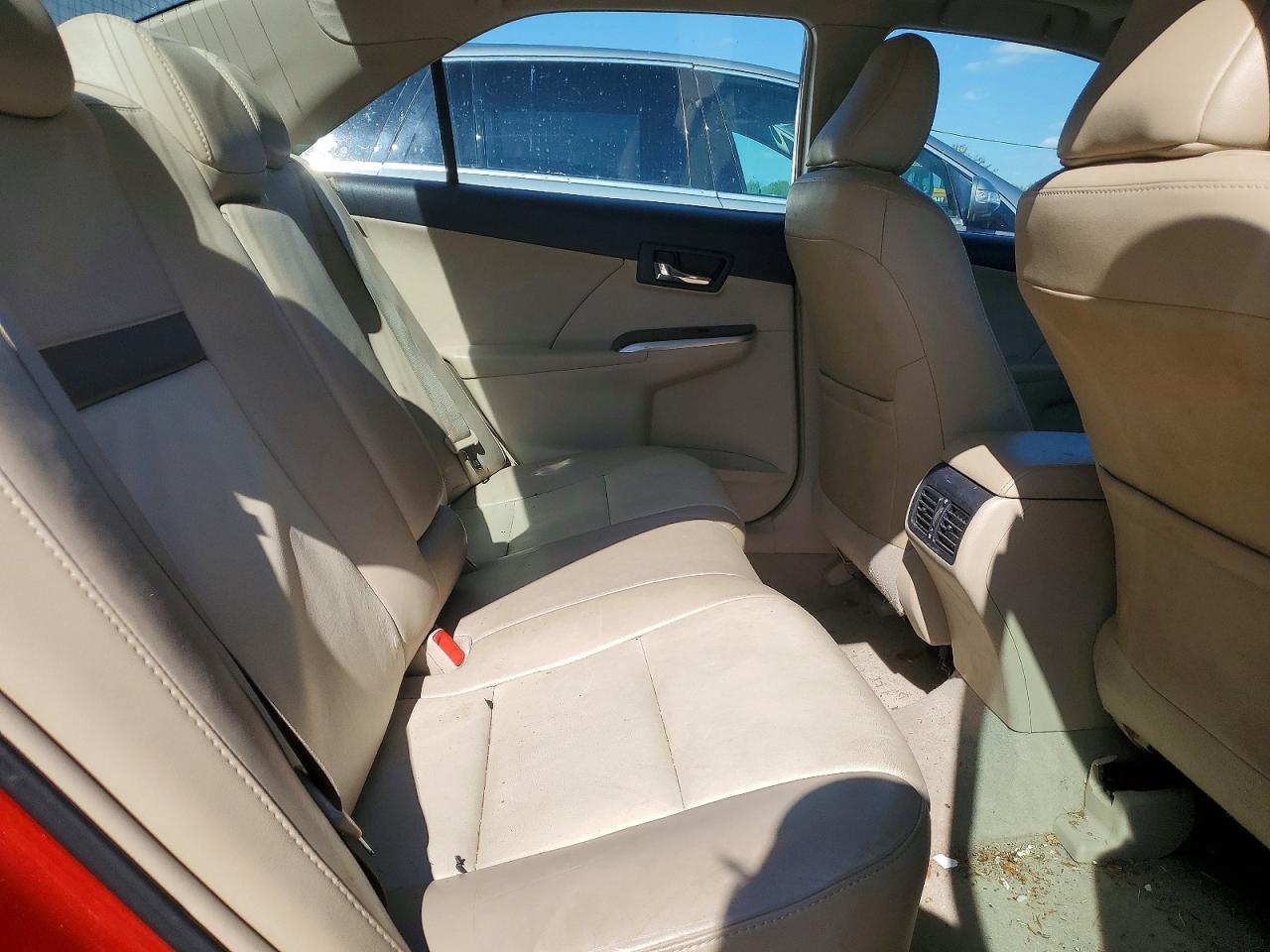 Toyota Camry Xle V6