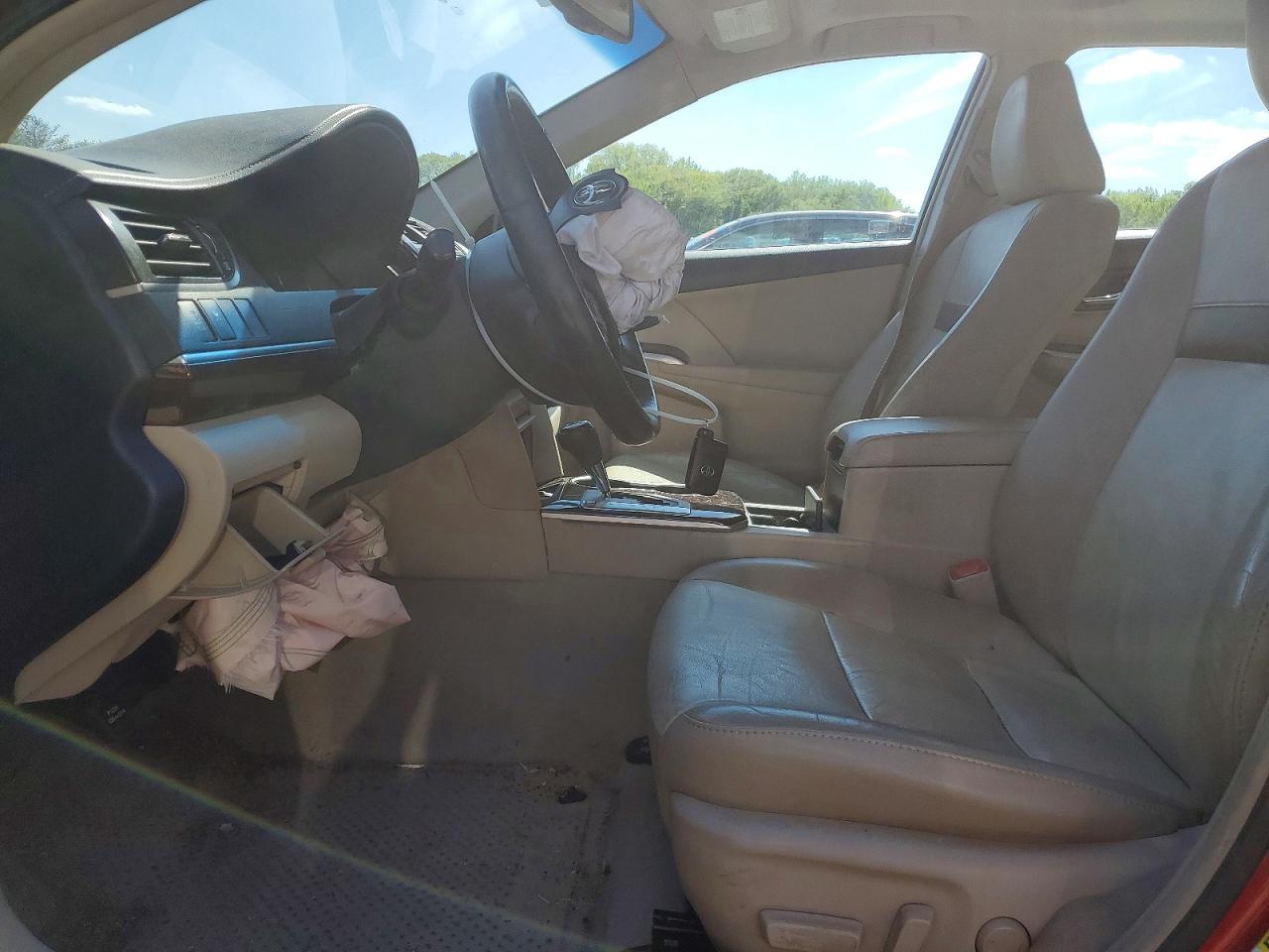 Toyota Camry Xle V6
