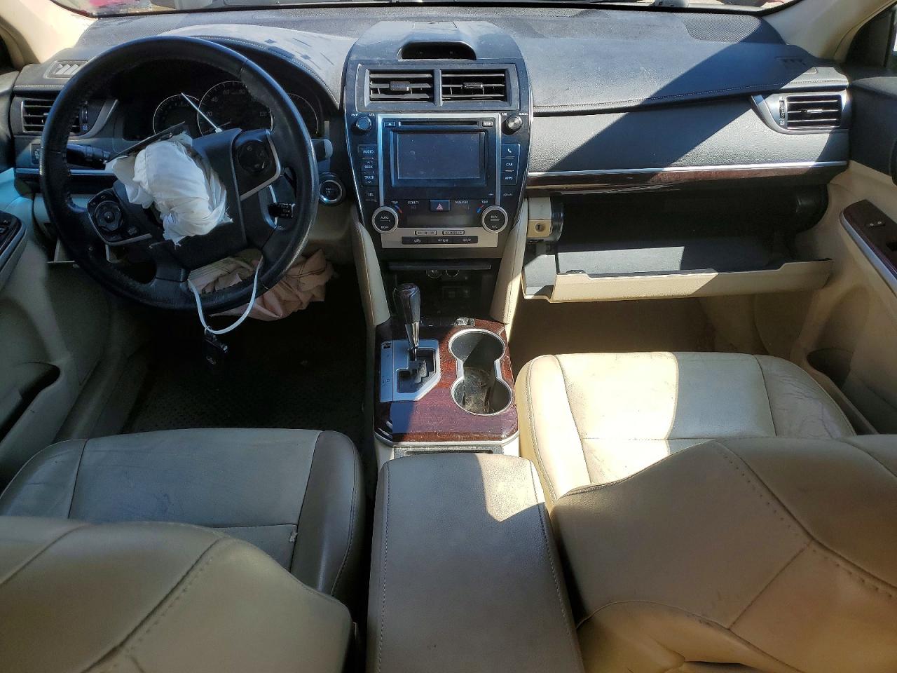 Toyota Camry Xle V6