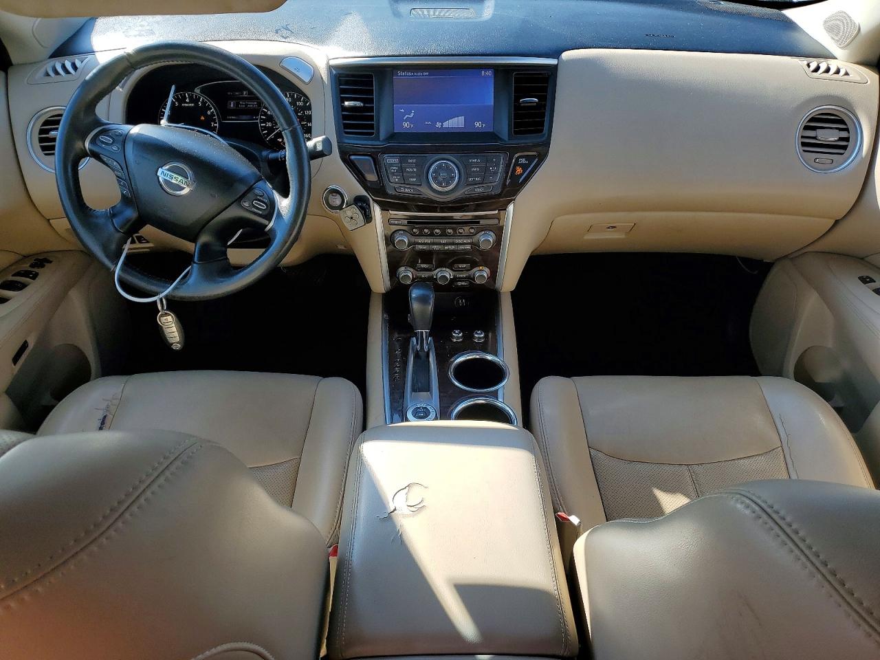 Nissan Pathfinder Platinum