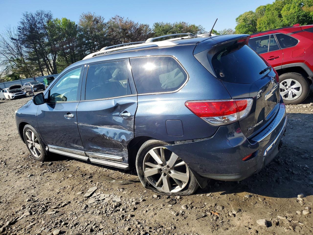 Nissan Pathfinder Platinum