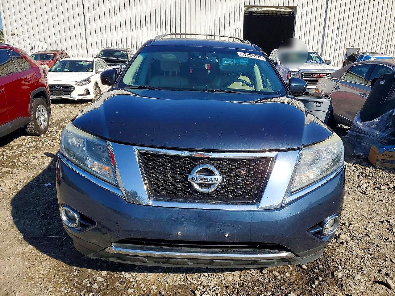 Nissan Pathfinder Platinum