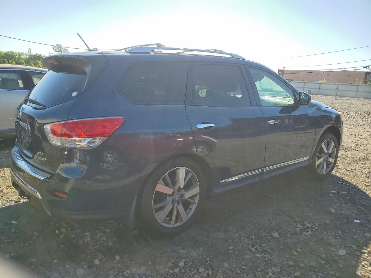 Nissan Pathfinder Platinum