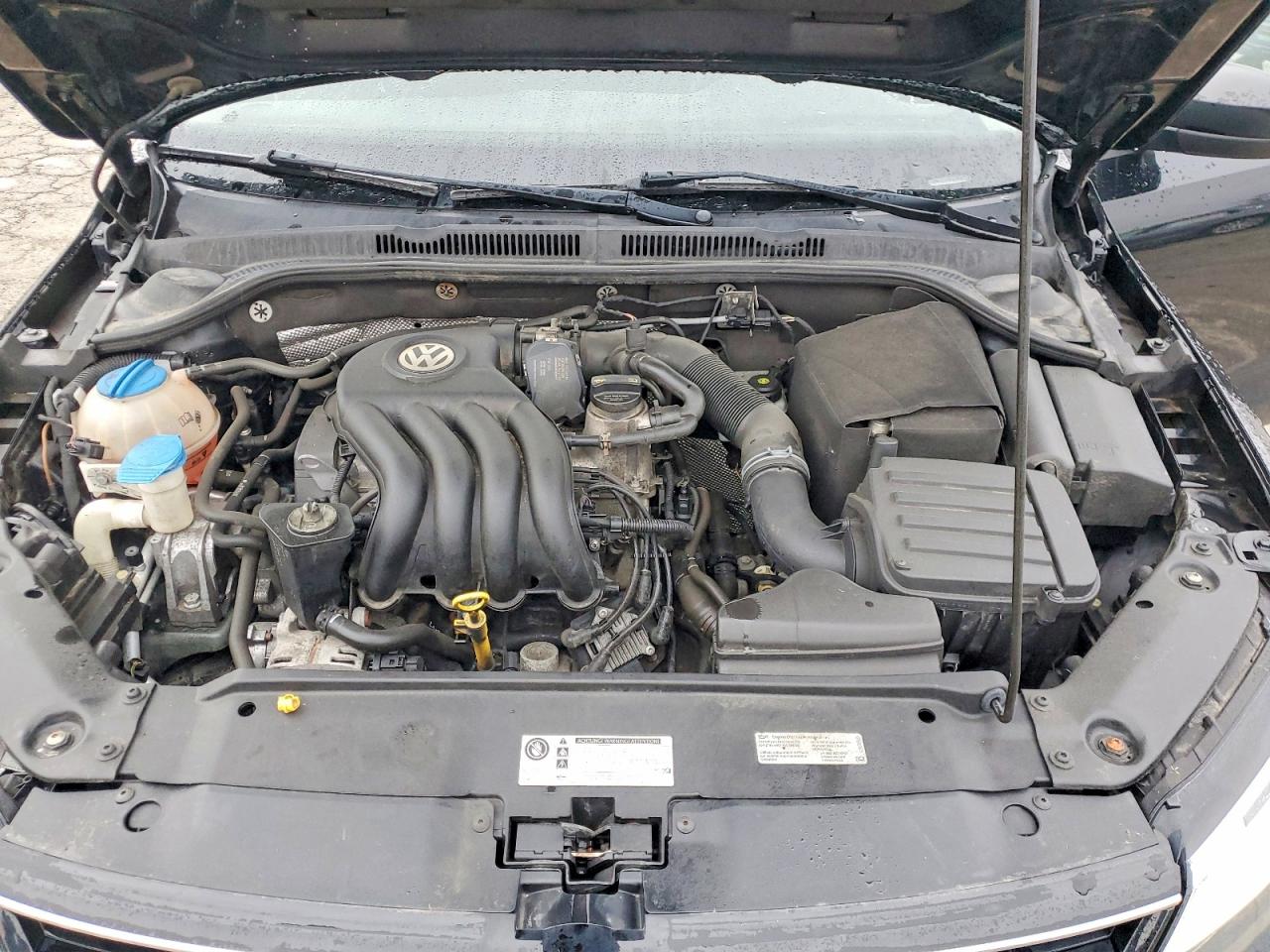 Volkswagen Jetta Base