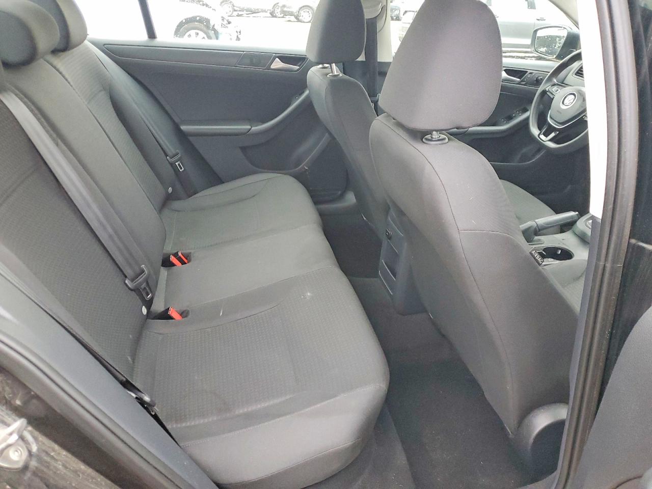 Volkswagen Jetta Base