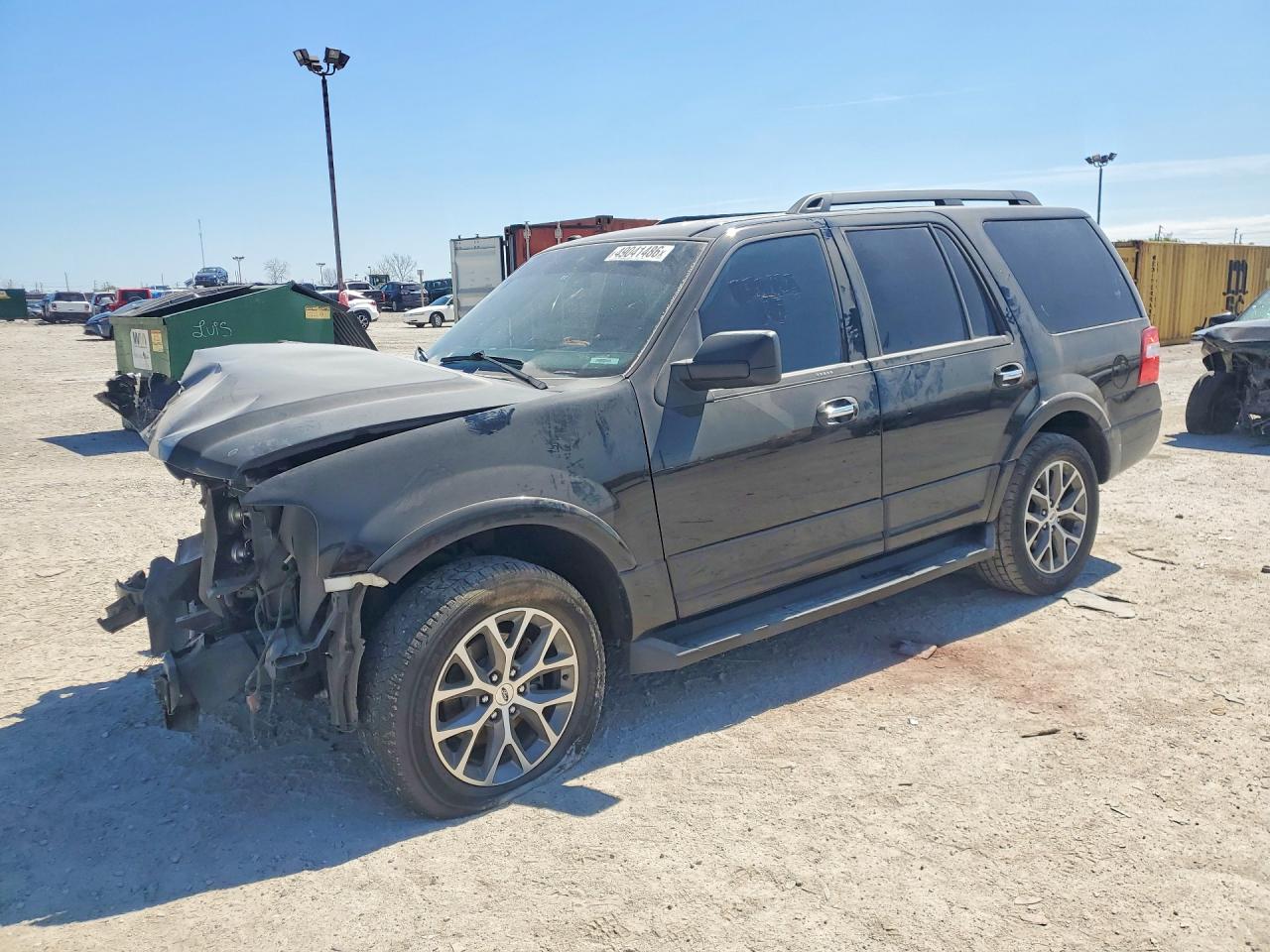 Salvage Ford Expedition Image