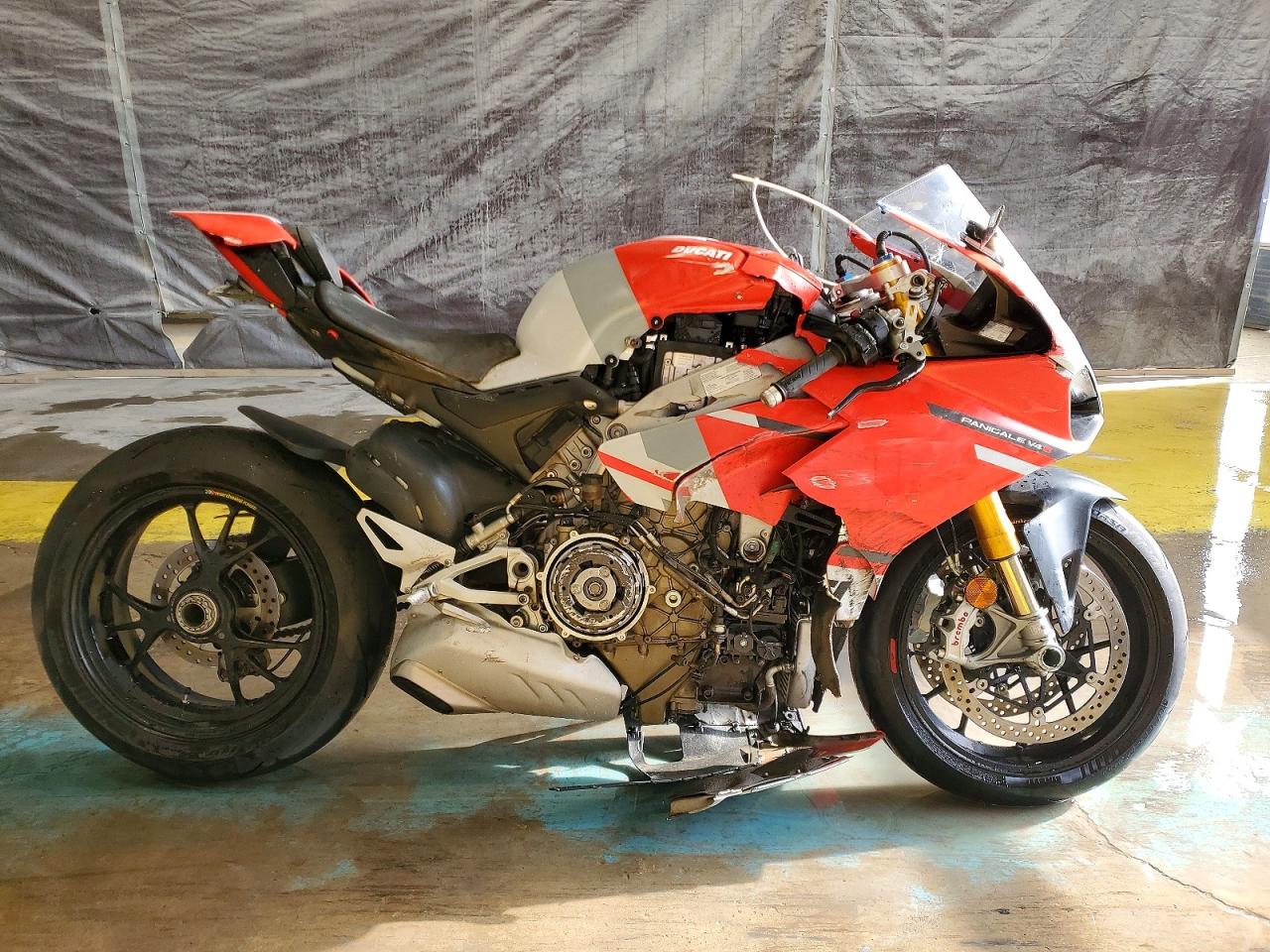 Salvage Ducati Panigale Image