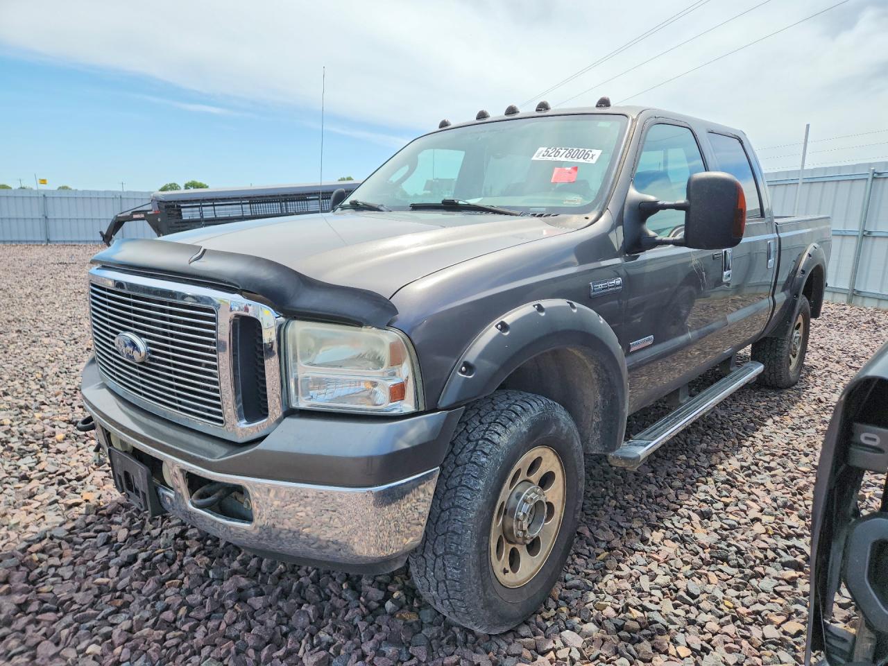 Salvage Ford F-350 Image