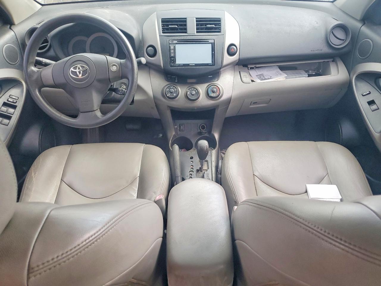 Toyota RAV4 Base