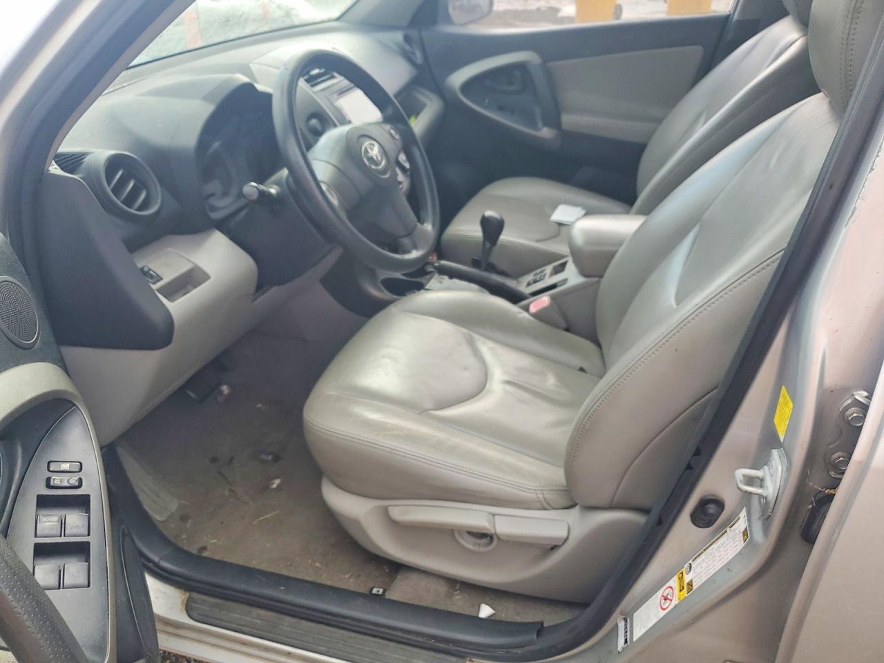 Toyota RAV4 Base