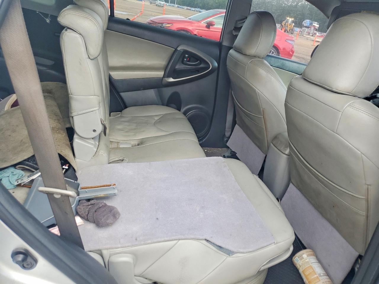 Toyota RAV4 Base