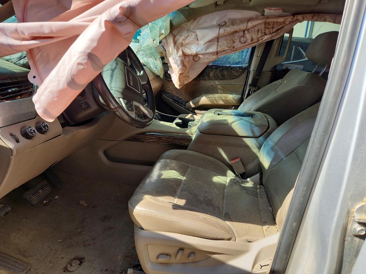 GMC Yukon Slt