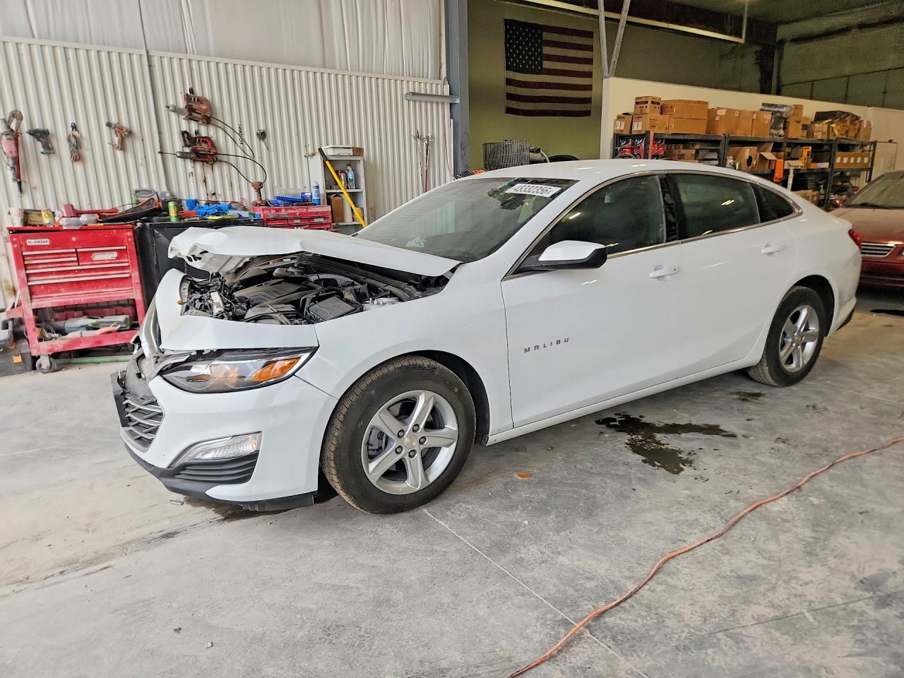 Salvage Chevrolet Malibu Image