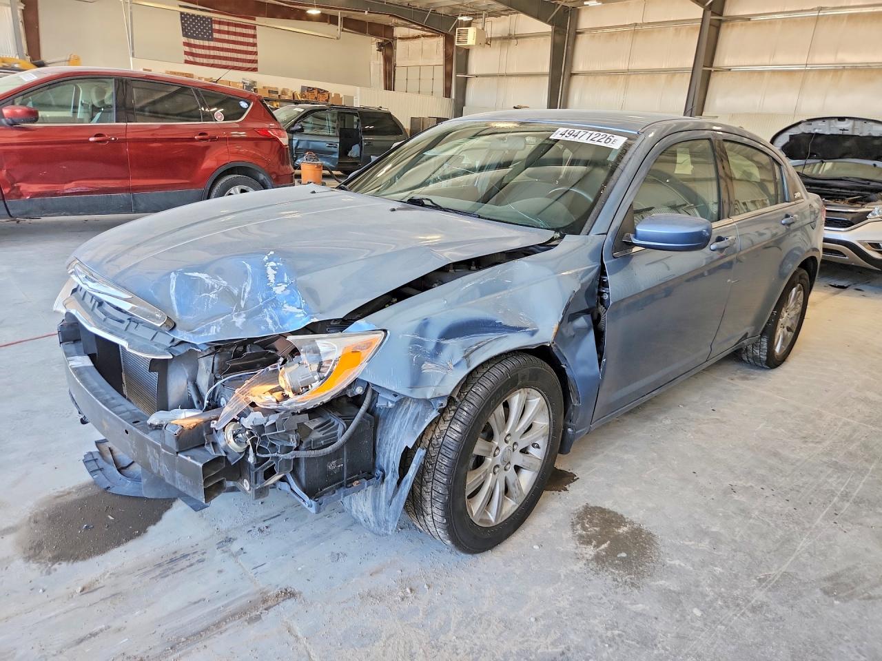 Salvage Chrysler 200 Image