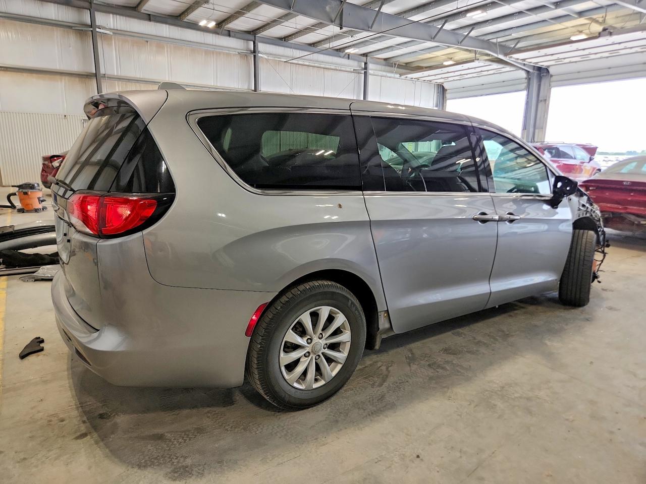 Chrysler Pacifica Touring