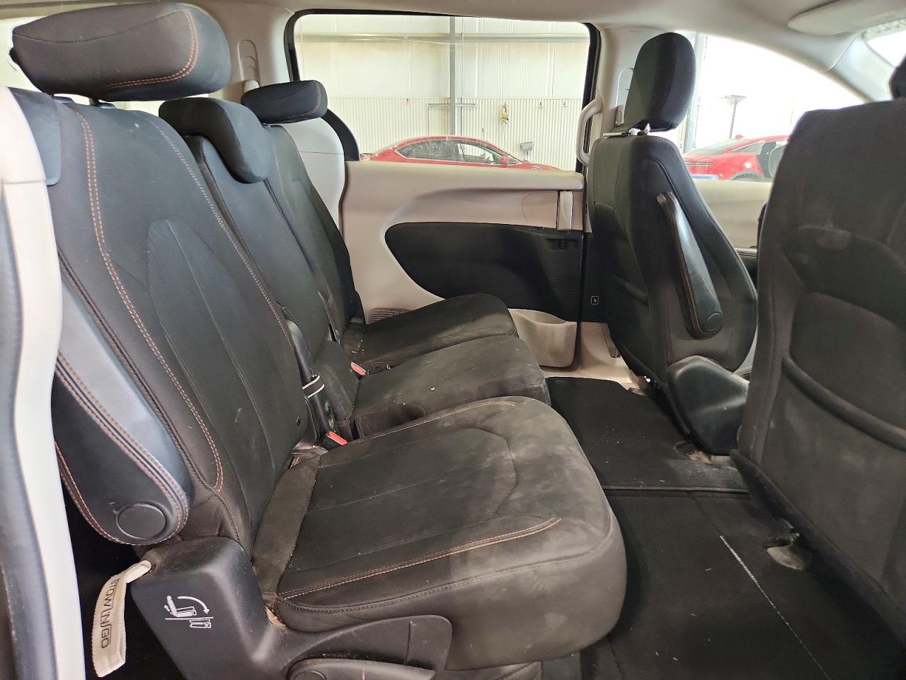 Chrysler Pacifica Touring