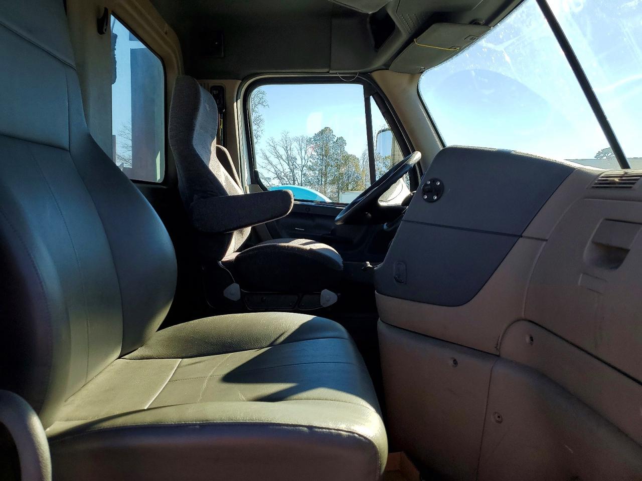 Freightliner Cascadia 1