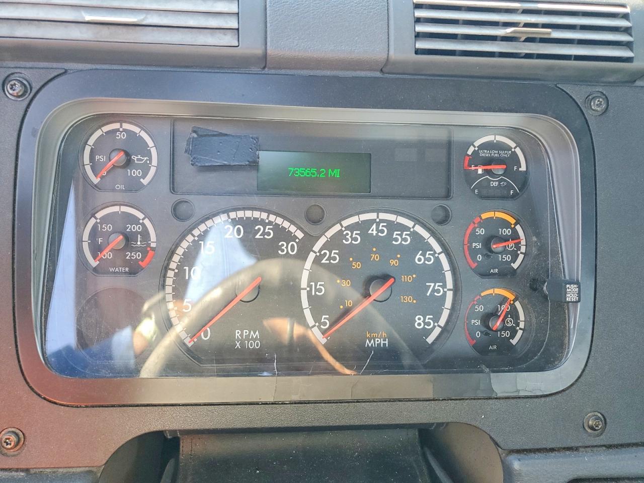 Freightliner Cascadia 1